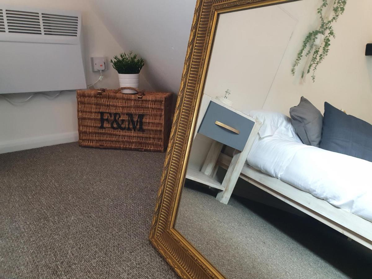 Grade I Listed Luxury Apartment In Hertfordshire Ware Kültér fotó