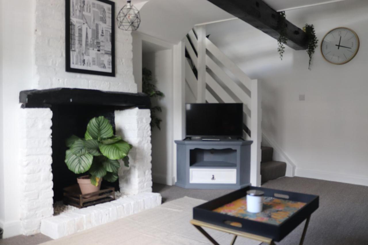 Grade I Listed Luxury Apartment In Hertfordshire Ware Kültér fotó